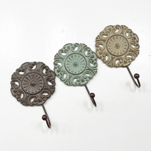 Shabby Chic 3 hook wall decor - Picture 1 of 2